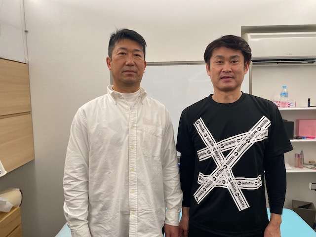 北久里浜 整体】小波津式神経筋無痛療法開発者小波津祐一先生と｜しん